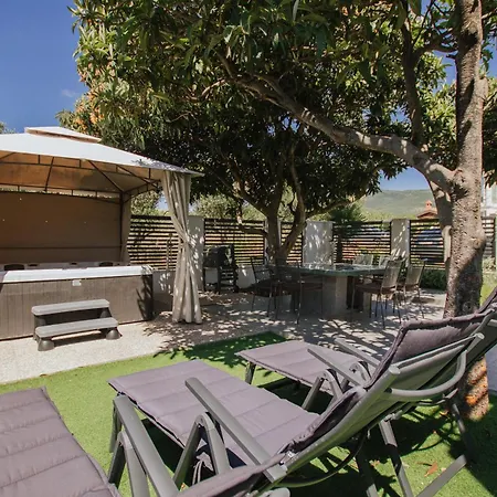 Green Apartment Kastela